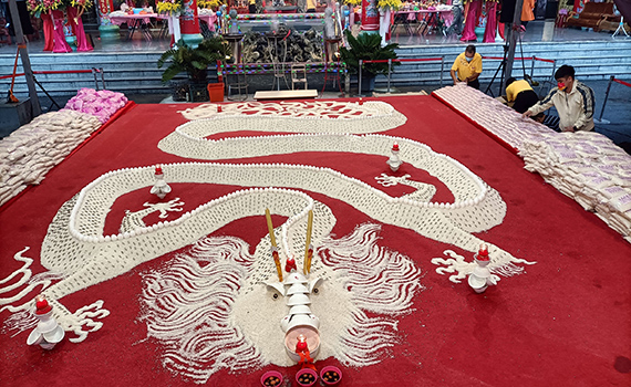 影/吳沙澤蘭宮酧恩祈安法會結束 千人點燈與祈願盼宜蘭縣平安順興