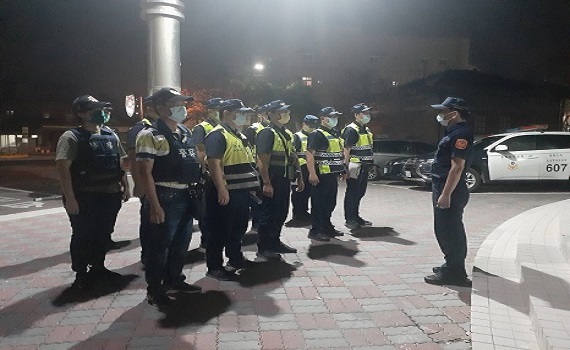 微解封八大場所部分復業 臺西警加強擴大臨檢