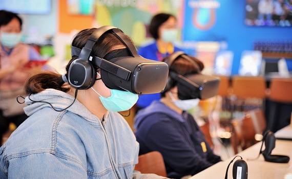 把愛找回來結合元宇宙 打造VR「暗暝」體驗失智症者感受
