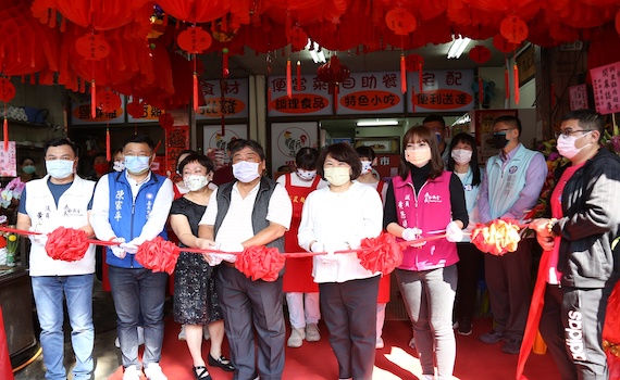 嘉義市唯一雞肉超市 共和市場開幕