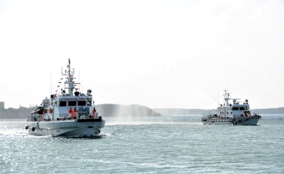 捍衛海疆 海巡首艘100噸級巡防艇澎湖子弟顏良記駕抵馬公