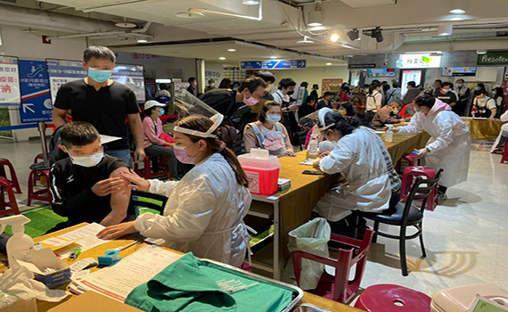 宜蘭疫苗隨到隨打服務158人完成莫德納接種 贈品活動加碼至9日