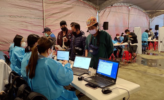 外來人口安心接種專案 南方澳逾300名移工施打疫苗