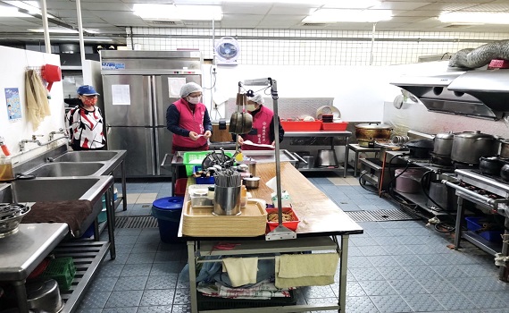 暨南大學學生疑似食物中毒 衛生局派員稽查原因