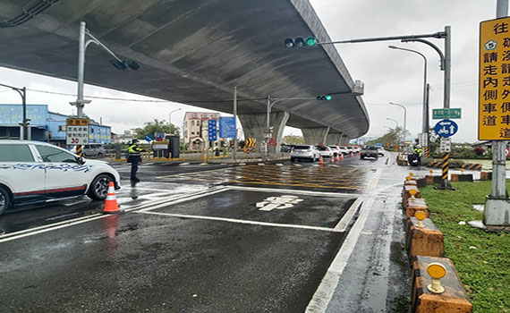 年假倒數第三天國五車潮湧現 雪隧均速25公里恐壅塞至深夜 