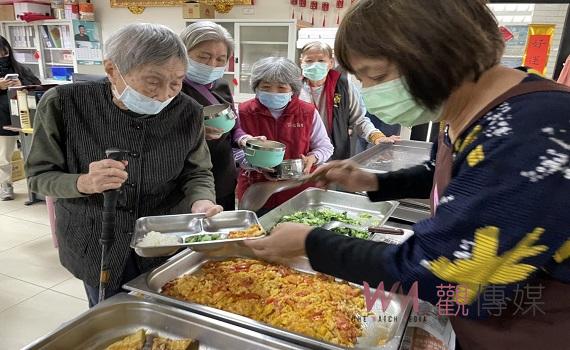 竹市共餐據點恢復內用 「高年級俱樂部」邀長輩作伙運動