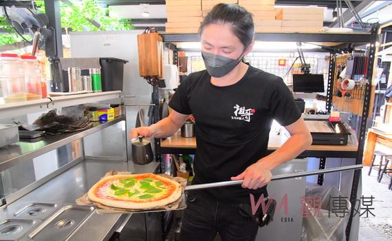 披薩與拉麵的美食結合 祖哥從店面到餐點堅持自己手作