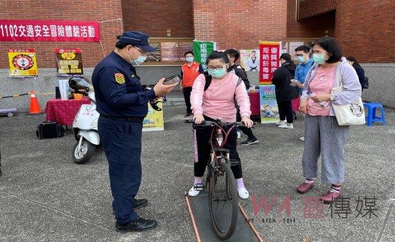 酒駕零容忍 桃市警與監理站開辦酒醉模擬體驗