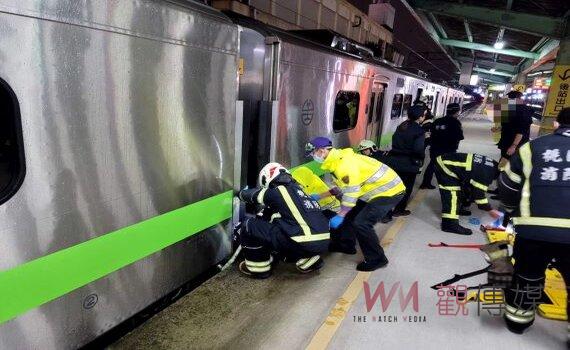 台鐵中壢車站驚傳落軌 1男子遭列車撞擊傷重不治