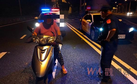 屏東6旬婦迷航騎200K到雲林 北港警深夜獲報引導結束流浪