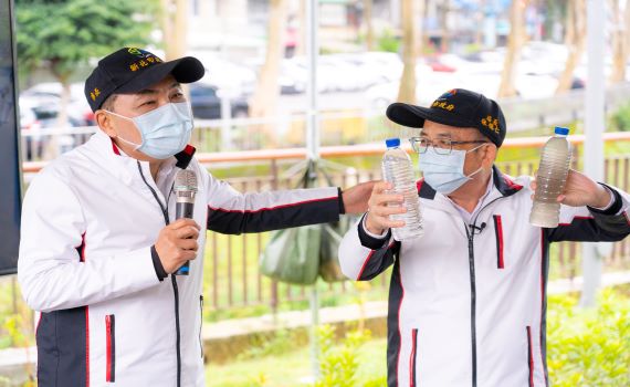侯友宜視察瓦磘溝河道整治工程 讓民眾更親近水源生態