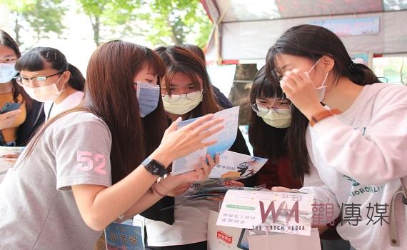 嘉大職涯日2000個職缺降落 助學生接軌職場