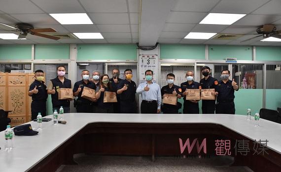 雲林警長李謀旺頒破案茶 激勵北港員警士氣