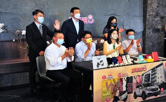 潘孟安抽出屏東購最大獎 輕豪宅得主哽咽直說屏東真好