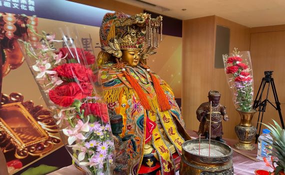 遶境行腳祈福 眾神同行陪金包里二媽回娘家
