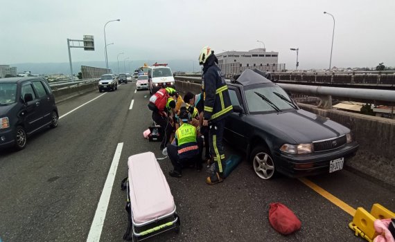 證件忘記帶!百里求醫遇劫!台76線快速道員林匝道口一死一傷車禍