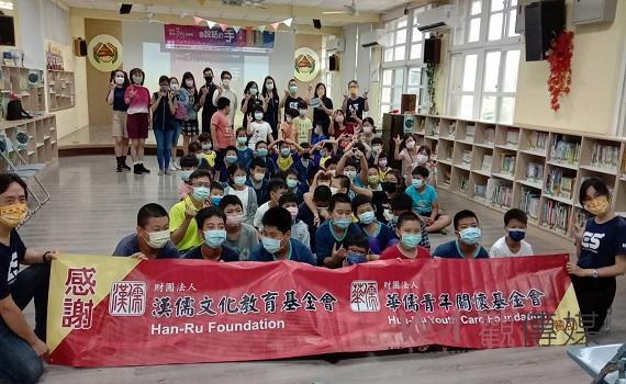 公益路上溫暖同行 聽見夢想的聲音「會說話的手」