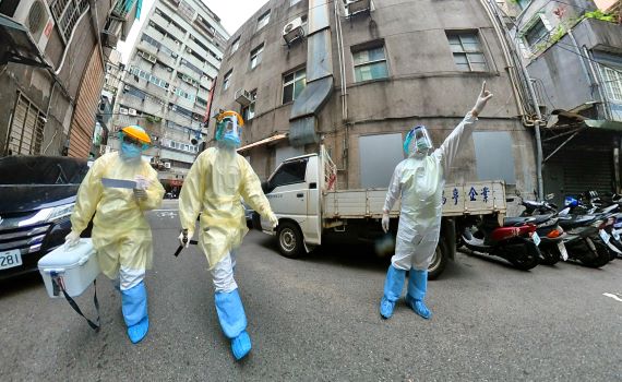 新北首創「到宅照護一條龍」 提供獨居長者及身障者快篩問診投藥服務