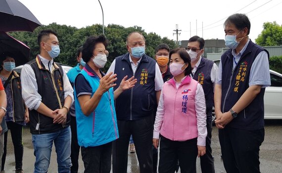 台中瞬間強降雨多處積水 副市長陳子敬神岡勘災