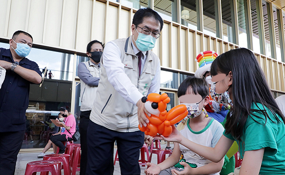 台南市立圖書館設立臨時BNT兒童劑型疫苗接種站 