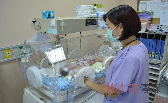 三總澎湖分院傳喜訊 首例確診孕婦順利產女 澎湖縣長賴峰偉感謝醫護團隊守護健康