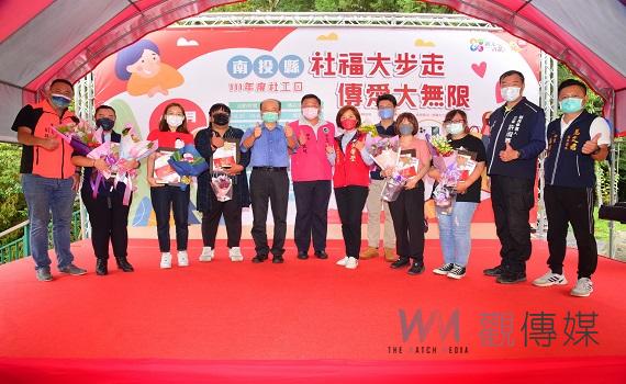 南投縣社工登金龍山慶社工日 縣府表揚績優社工及團體