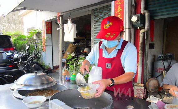 員林四十年早餐美味 小白的素粥好滋味從日出排隊開始