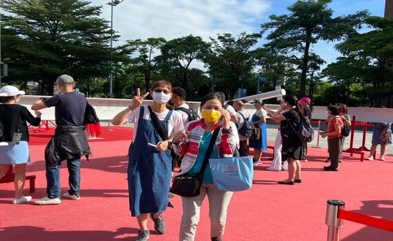 台中國際會展中心簽梁起跑 首日逾千位民眾熱情支持