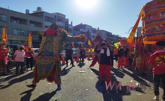 疫情早日遠離!埤頭合興宮炸彈媽「步巡遊庄」四天三夜祈福繞境