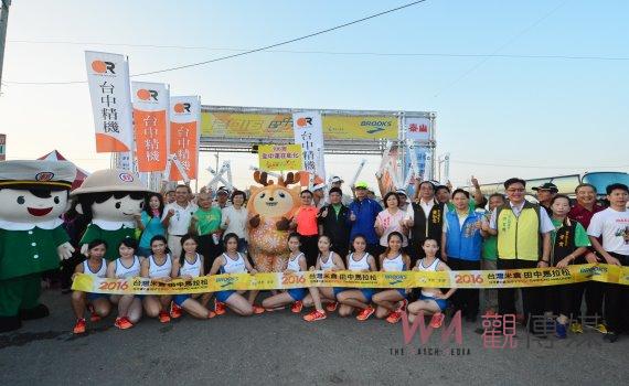企業贈彰化縣政府15台「Z-208測溫門禁辨識機」 馬拉松賽季有望復活