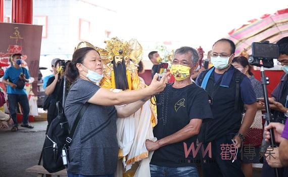 神明衣帽客製不撞衫 三昧堂開創新商機