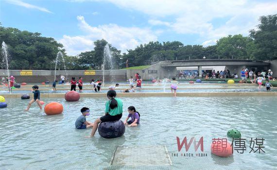 盛夏相揪來玩水！陶博館戲水池即日起開放 