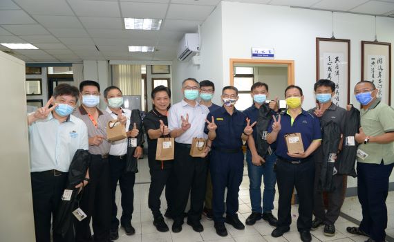 慶祝父親節 新北警獻祝福感謝辛勞