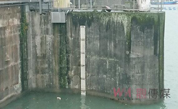 梅花颱風帶來豪雨 石門水庫接近滿水位進行調節性放水 