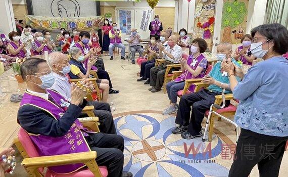發揮以老助老精神 長青快樂學堂餃子宴慶重陽