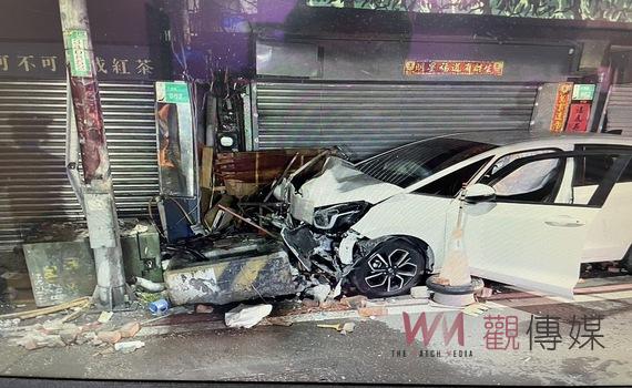 攜毒駕車失控撞毀變電箱 駕駛體內驗出毒品反應