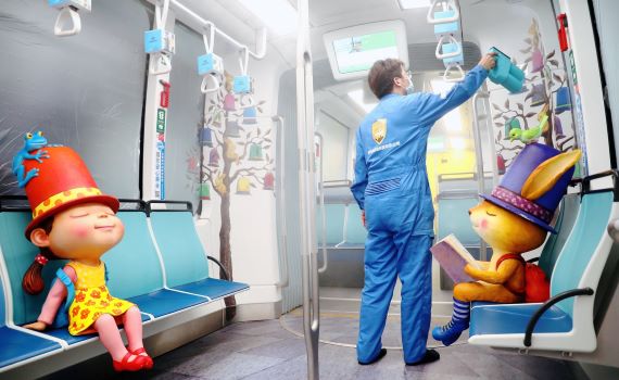 新北捷運公司輕軌紅樹林站 獲金路獎捷運車站第一名