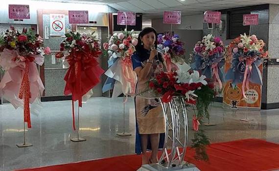 「游藝旗袍」 蔡佳靜展數位創作募款捐公益