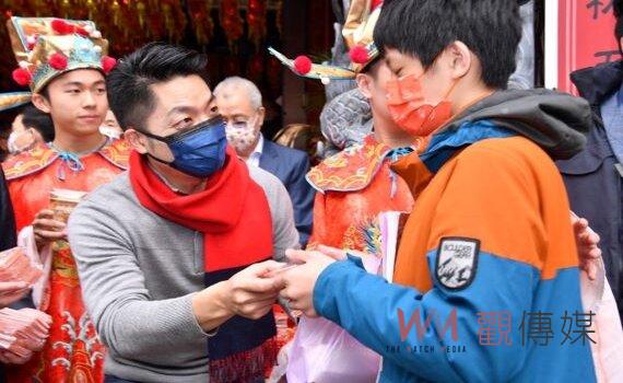 年初五開工日蔣萬安續拜北市宮廟 祈願各行各業兔年業績長紅