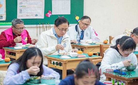  六都領頭羊！桃園嚴加把關國中小免費營養午餐  近20萬學生吃得安心 