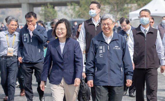 還剩下幾個母校,可以讓蔡英文糟蹋!?