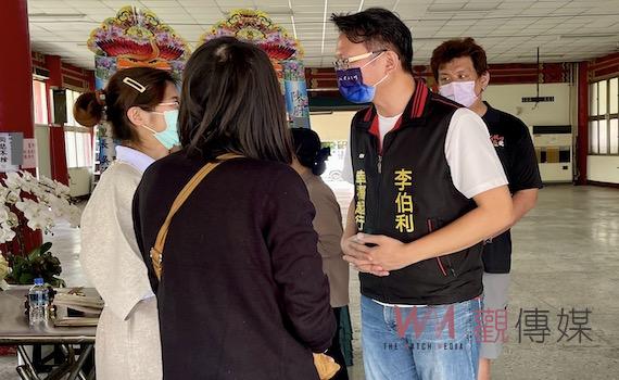 李伯利關懷慰問自戕警遺孀 疾呼建置完善諮商輔導機制