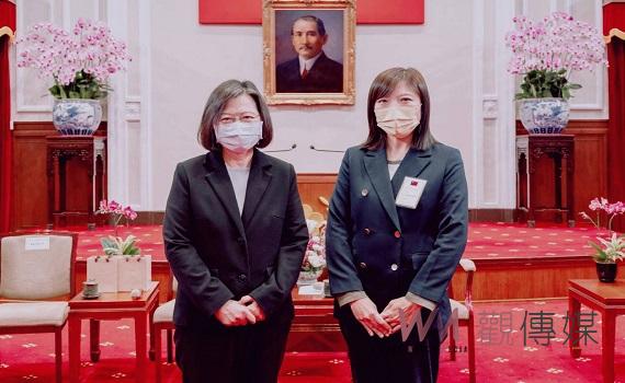 澎縣農漁局高吟秋獲選模範公務員 縣府主管會報分享經驗