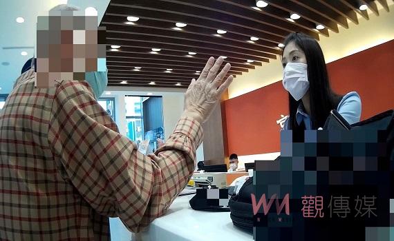 「國外老友」來電急需美金4000 北港警耐心勸說成功阻詐