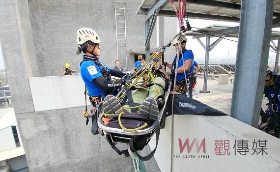 高雄仁武消防弟兄高空繩索技術 挑戰自我極限