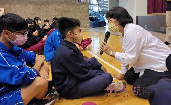 雲門舞集嘉義市玉山國中藝術扎根 楠弘柏熹公益支持美學
