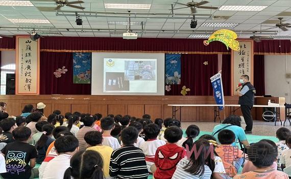 結合警察職涯體驗 埔里分局深入校園宣導預防犯罪