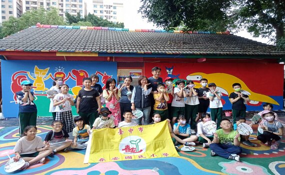 台中彩虹村重新開放 結合在地居民畫作共創繽紛世界