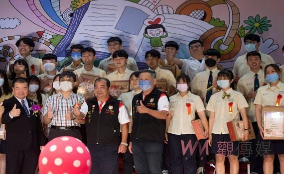 西螺福興宮太平媽祖獎夯 鼓勵畢業學子持續奮學向上