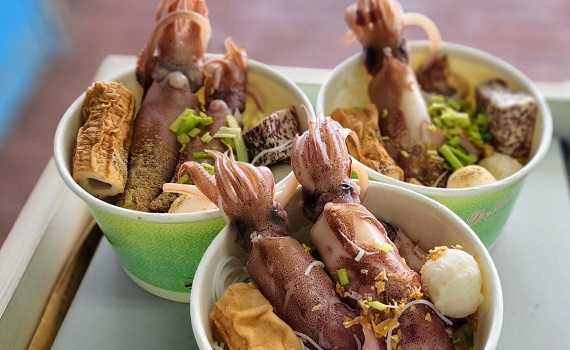 把Buffet移到船上!基隆夜釣品嚐最鮮海味